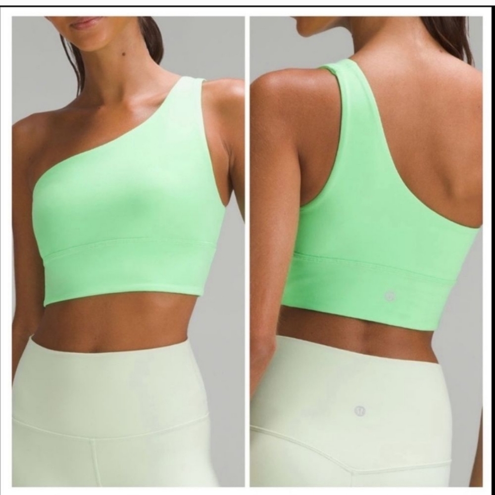 Asymmetrical bra